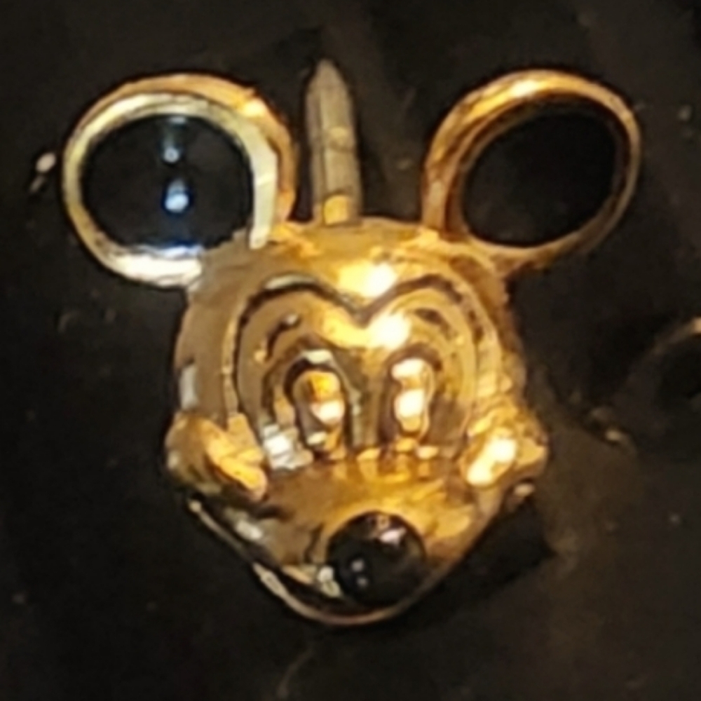 DISNEY 3D GOLD MICKEY HEAD SMALL MINI PIN BUTTERFLY CLASP